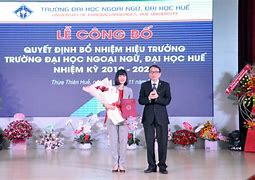 Hiệu Trưởng Đại Học Ngoại Ngữ Huế